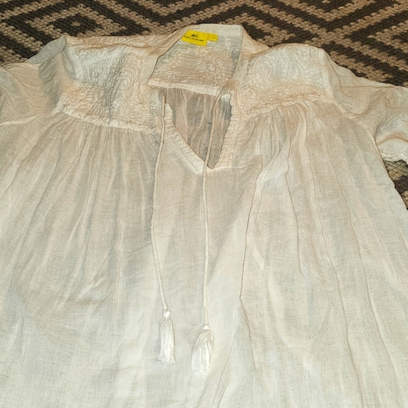 Roller Rabbit, Large Cover Up - Picture 5 of 7